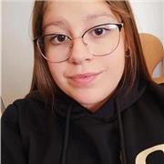 Atenta con los niños,me entiendo muy bien con las asignaturas matemáticas,ciencias y contabilidad. 
A todas las edades